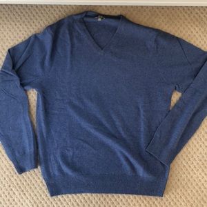 Uniqlo Mens V-Neck Sweater